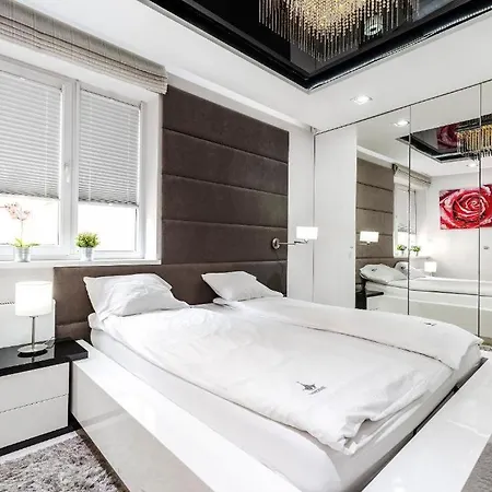 Apartment White & Free Parking *